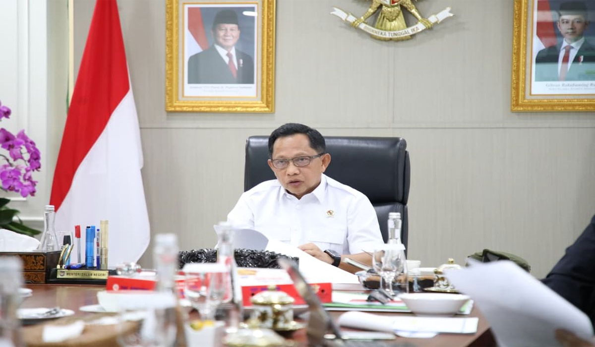 Resmi Berubah! Tito Karnavian Terbitkan Aturan Baru WFH ASN Pemda, Ini Dampaknya